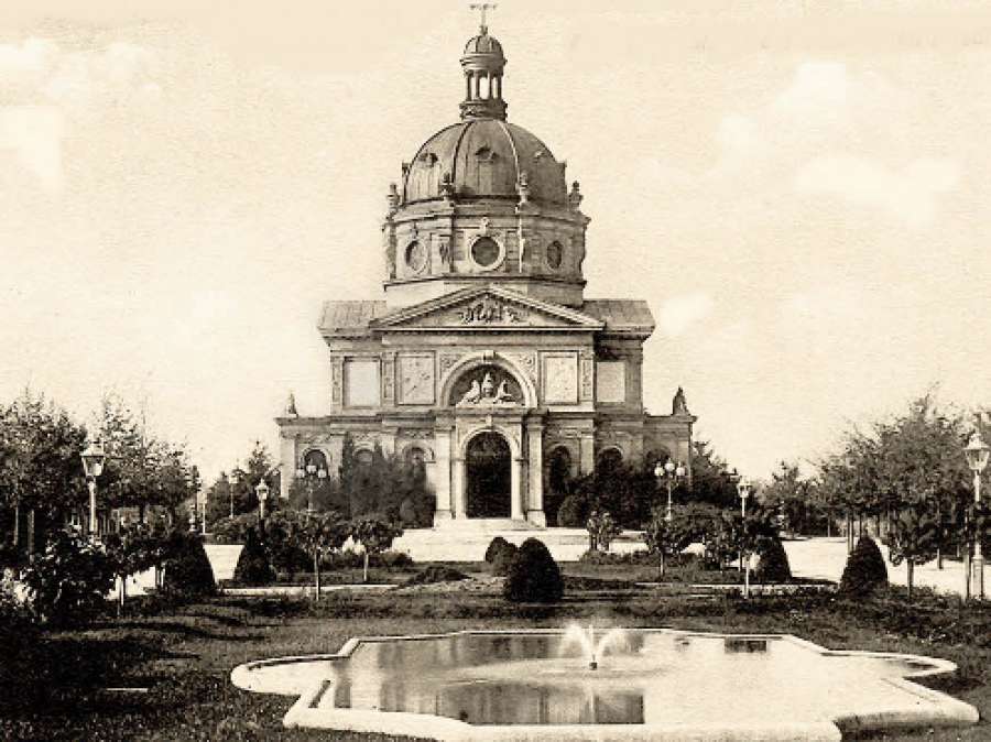 Ansicht Einsegnungshalle hist.