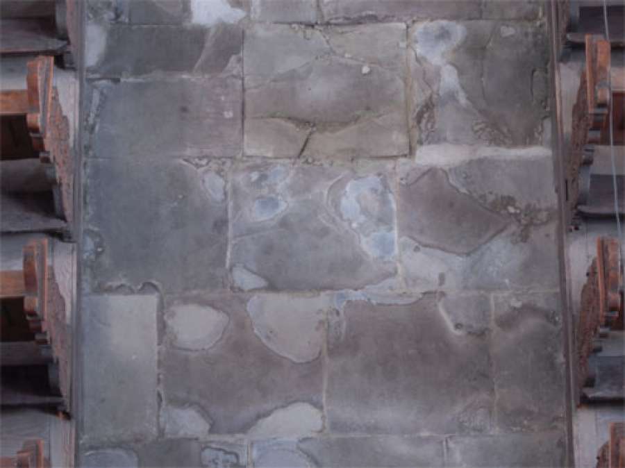 Plattenbelag aus Rohrschacher Sandstein