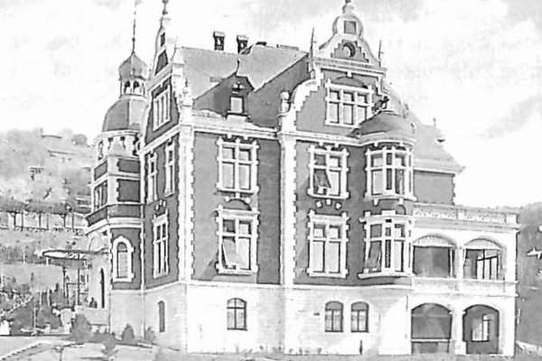 Stuttgart, Hohenheimer Straße